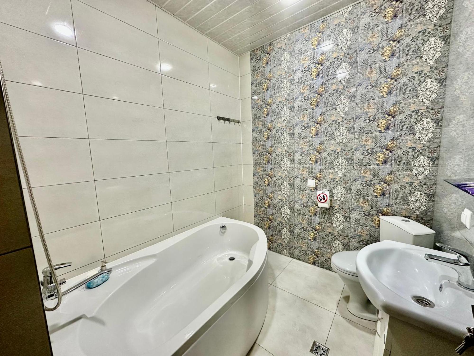 Tadevosyan Guest House Bjni Екстериор снимка