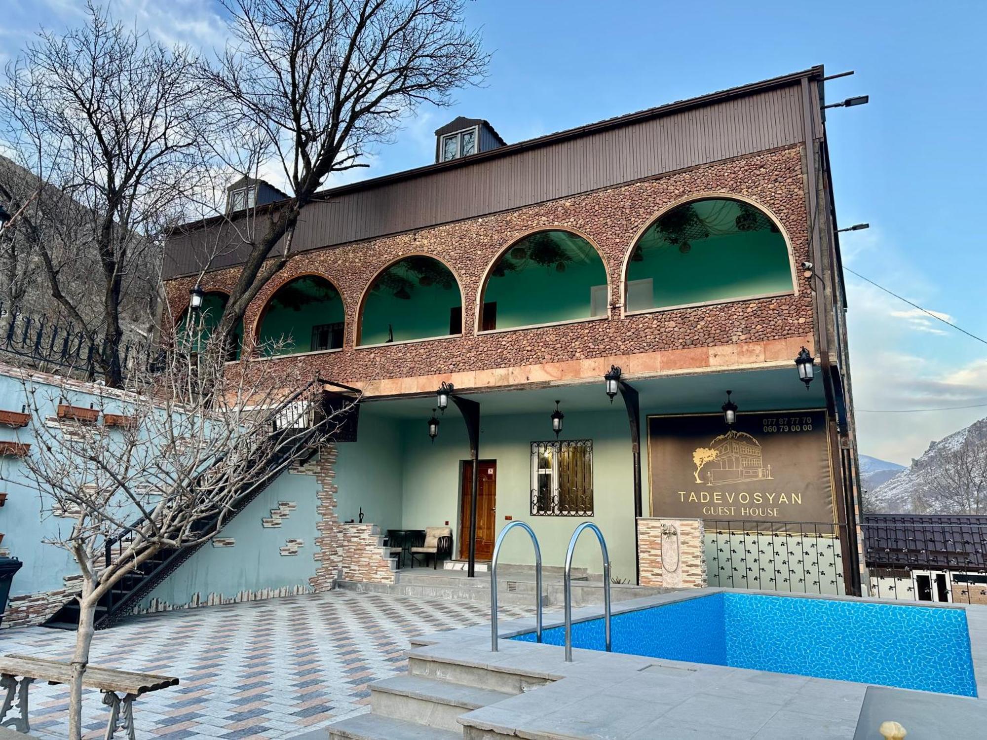 Tadevosyan Guest House Bjni Екстериор снимка